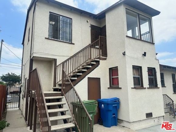 900 W 69th Street Los Angeles, CA House Active - Photo 1 of 8. Opens carousel modal