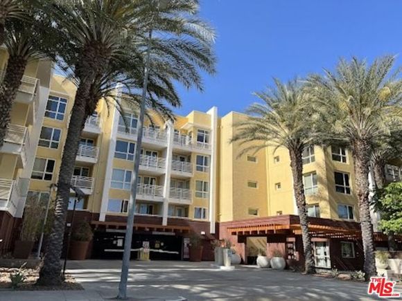 21301 Erwin Street Unit 308 Woodland Hills (los Angeles), CA Condo Active - Photo 1 of 12. Opens carousel modal