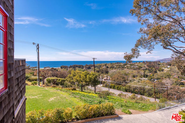 29235 Heathercliff Road Unit 7 Malibu, CA House Active - Photo 1 of 19. Opens carousel modal