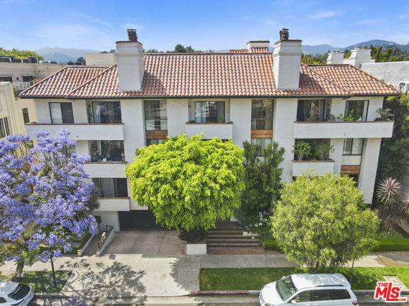 11755 Montana Avenue Unit 103