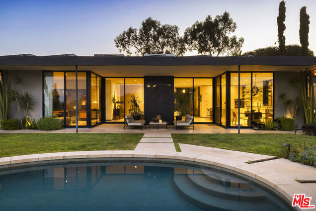 3306 Deronda Drive