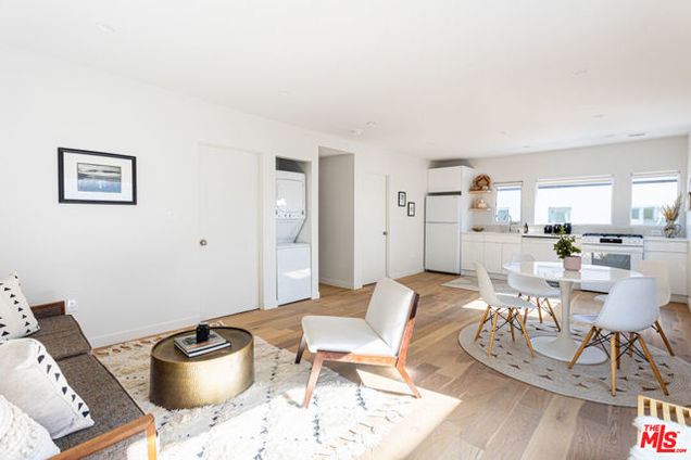 1946 Preston Avenue Los Angeles, CA Condo Active - Photo 1 of 16. Opens carousel modal