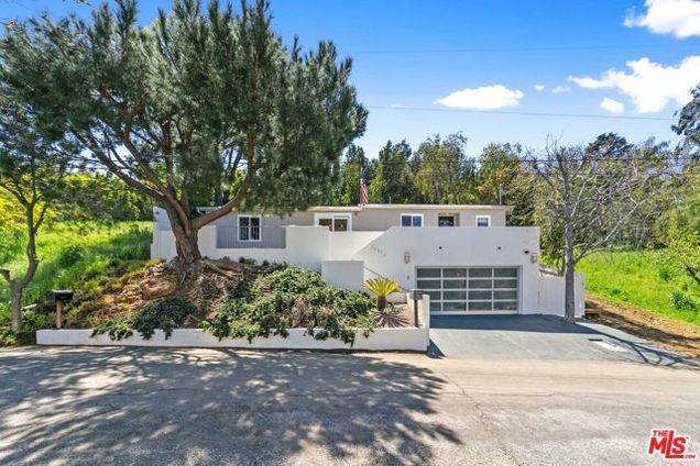 26322 Fairside Road Malibu, CA House Active - Photo 1 of 29. Opens carousel modal