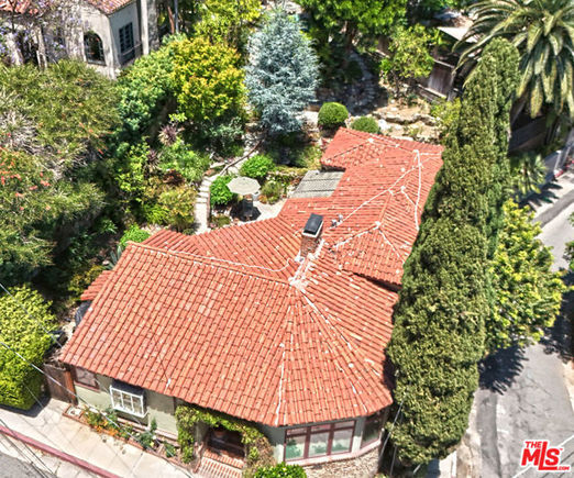 2228 Vista Del Mar Place