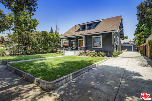 1022 N Marengo Avenue