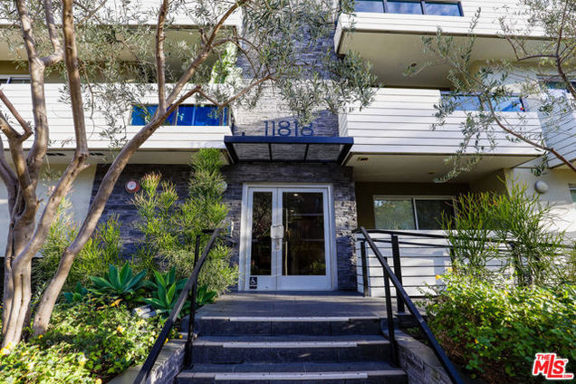 11818 Dorothy Street Unit ph3 Los Angeles, CA Condo Active - Photo 1 of 16. Opens carousel modal