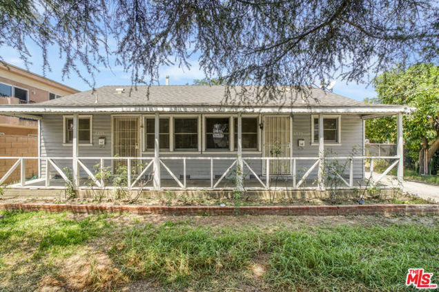 6833 Simpson Avenue North Hollywood (los Angeles), CA Land Active - Photo 1 of 28. Opens carousel modal