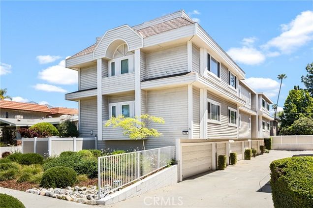 72 S Greenwood Avenue Unit 3