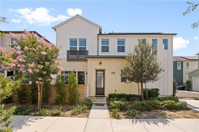 4440 S Forsyth Paseo Ontario, CA Condo Active - Photo 1 of 47. Opens carousel modal