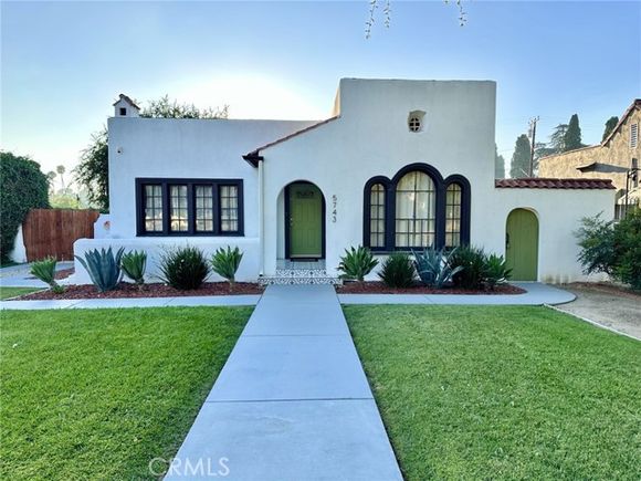 5743 Magnolia Avenue