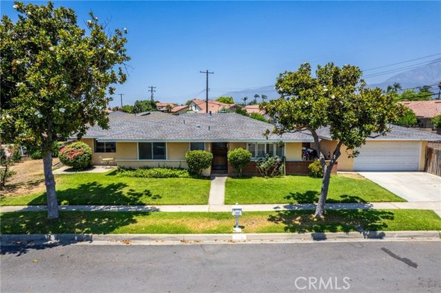 9056 La Vine Street