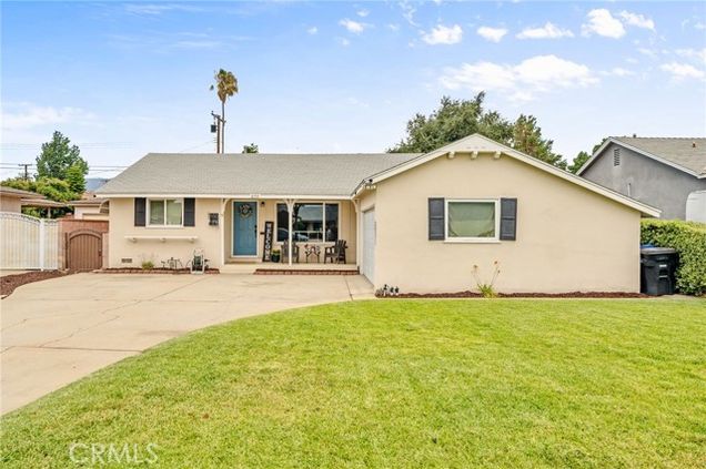 650 W Bonnie Brae Court