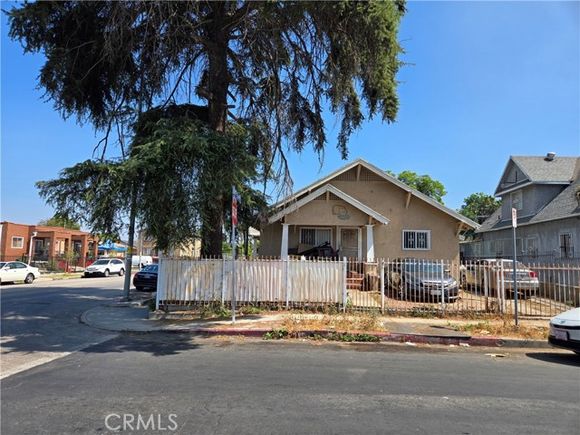 401 E 46th Street Los Angeles, CA Multifamily Active - Photo 1 of 4. Opens carousel modal
