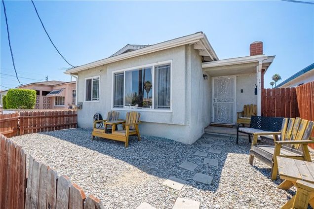 1627 Broad Avenue Wilmington (los Angeles), CA Multifamily Active - Photo 1 of 36. Opens carousel modal