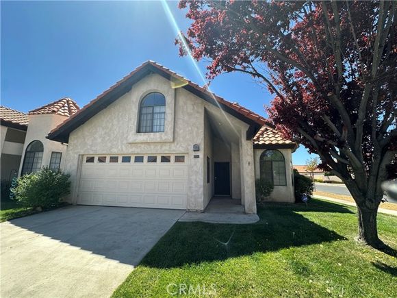 19229 Pine Way Apple Valley, CA House Active - Photo 1 of 32. Opens carousel modal