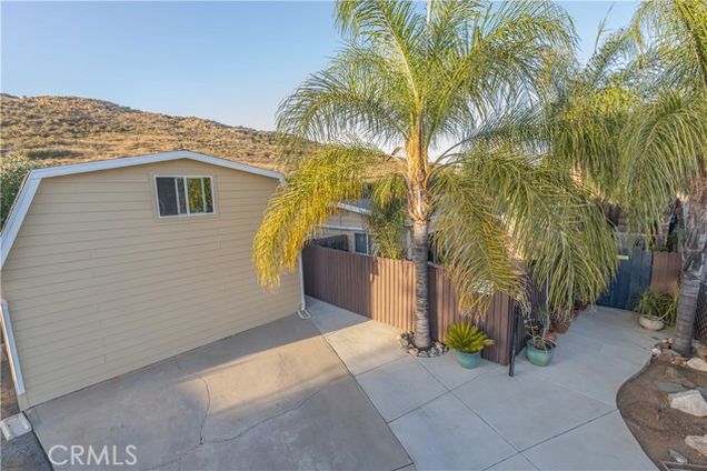24000 Wheatfield Cir.