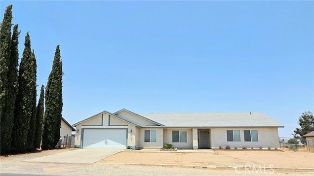 13568 Live Oak Street Hesperia, CA House Active - Photo 1 of 24. Opens carousel modal