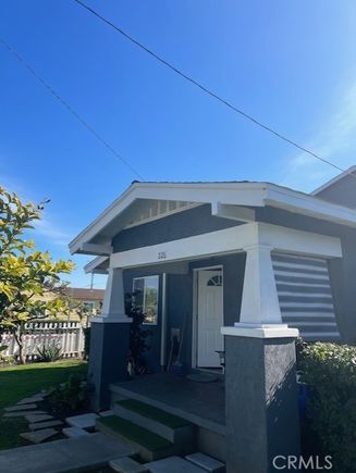 226 E Edinger Avenue
