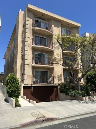 1932 Pelham Avenue Unit 301 Los Angeles, CA Apartment Active - Photo 1 of 6. Opens carousel modal