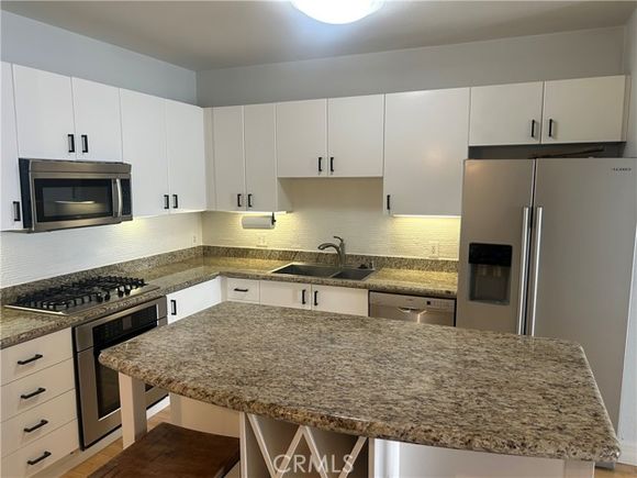 525 11th Avenue Unit 1201