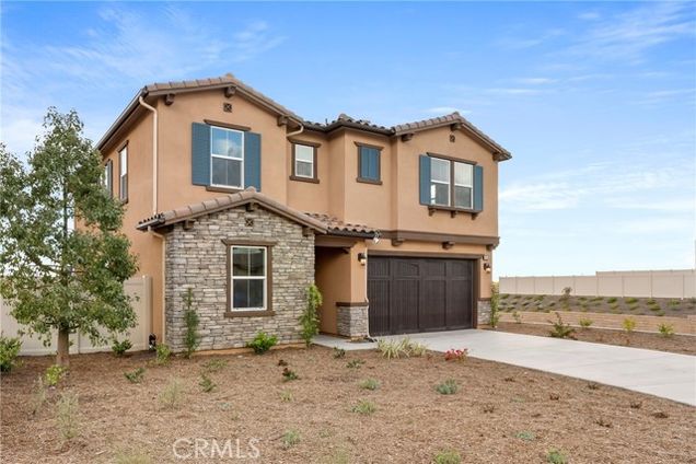 951 Visalia Place