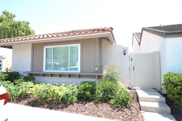 5 Lemon Grove Irvine, CA House Active - Photo 1 of 32. Opens carousel modal