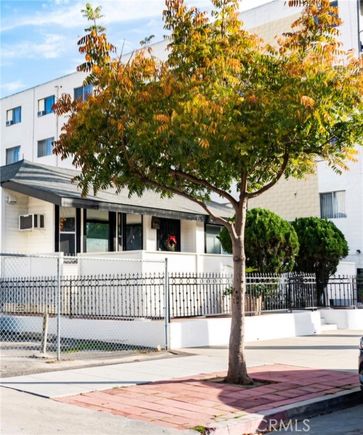 240 Linden Avenue Unit G Long Beach, CA Apartment Active - Photo 1 of 12. Opens carousel modal