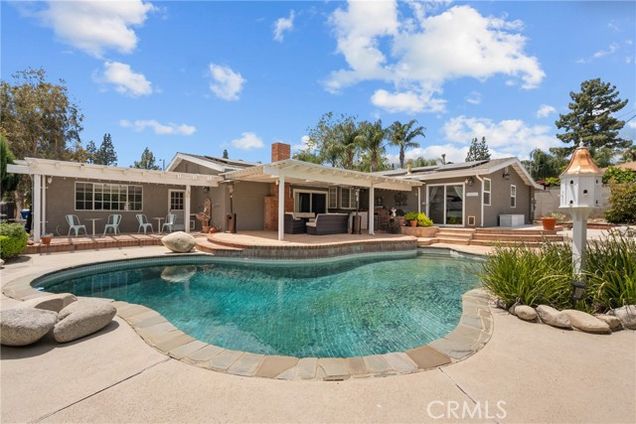 11144 Viking Avenue