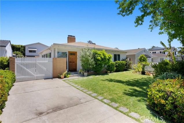 308 Flower Street Costa Mesa, CA Multifamily Active - Photo 1 of 49. Opens carousel modal
