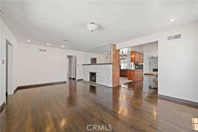 301 Dochan Circle