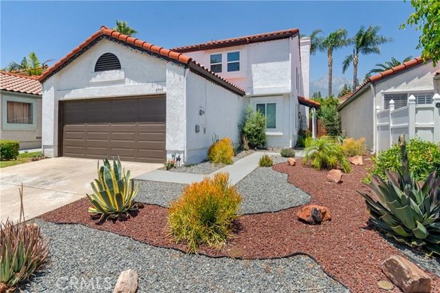 9740 Woodleaf Drive