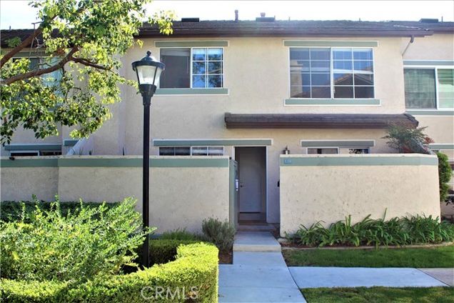 42 Columbia Unit 11 Irvine, CA Condo Active - Photo 1 of 8. Opens carousel modal