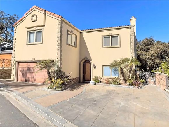 4377 Saltillo Street Woodland Hills (los Angeles), CA House Active - Photo 1 of 44. Opens carousel modal