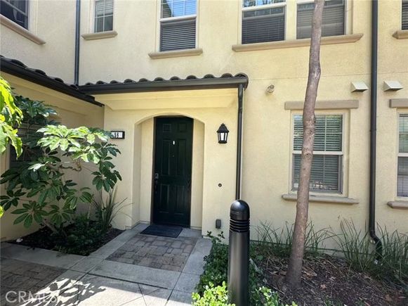 58 Full Moon Irvine, CA Condo Active - Photo 1 of 12. Opens carousel modal
