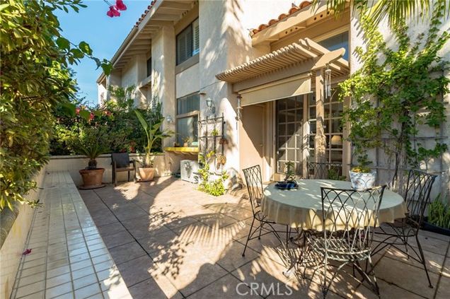 3 Klamath Irvine, CA House Active - Photo 1 of 27. Opens carousel modal