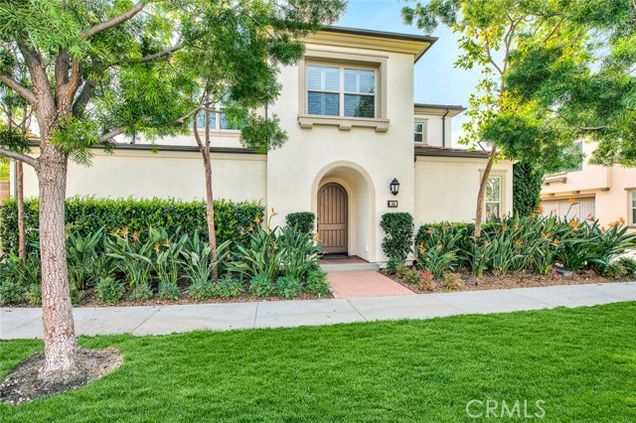 34 Somerton Irvine, CA Condo Active - Photo 1 of 55. Opens carousel modal