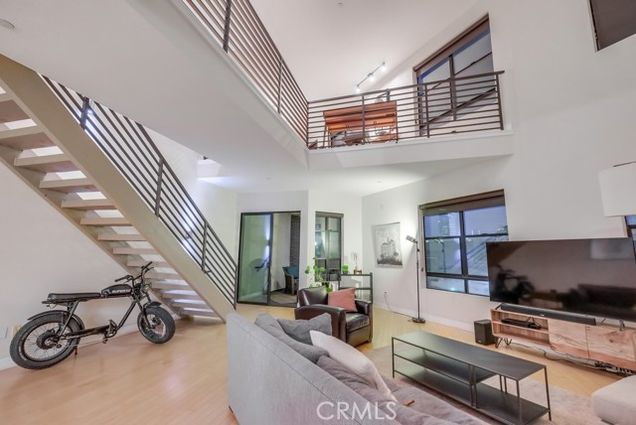 395 E 4th #41 Street Long Beach, CA Condo Sold - Photo 1 of 60. Opens carousel modal