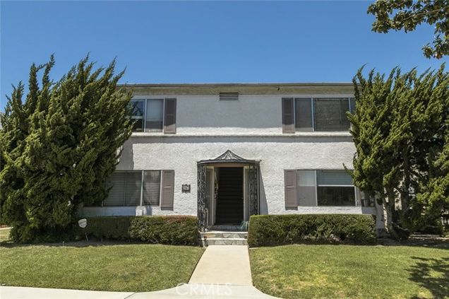 267 La Verne Avenue Long Beach, CA Multifamily Active - Photo 1 of 9. Opens carousel modal