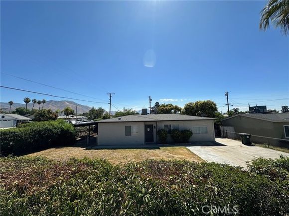 7111 Colwyn Ave