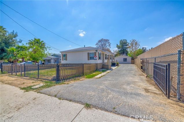 164 S Santa Fe Avenue San Jacinto, CA Multifamily Active - Photo 1 of 36. Opens carousel modal
