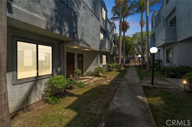 204 E Plymouth Street Unit 19 Inglewood, CA Condo Active - Photo 1 of 34. Opens carousel modal