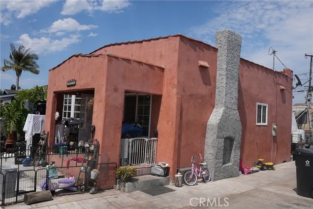 16204 S Bradfield Avenue Compton, CA House Active - Photo 1 of 5. Opens carousel modal
