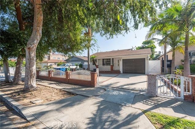 1136 Cary Avenue Wilmington (los Angeles), CA House Active - Photo 1 of 10. Opens carousel modal