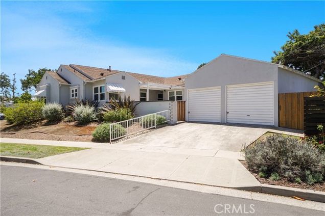 7801 Flight Avenue