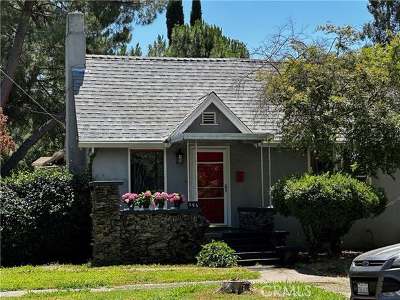 395 E 17th