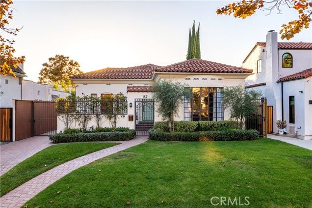 157 S Citrus Avenue Los Angeles, CA House Sold - Photo 1 of 39. Opens carousel modal