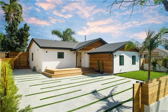 6606 Aura Avenue Reseda (los Angeles), CA House Active - Photo 1 of 35. Opens carousel modal