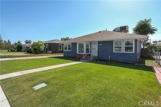1327 El Rancho Drive