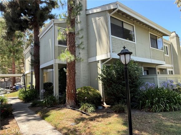 22143 Burbank Blvd. Unit 1 Woodland Hills (los Angeles), CA Condo Active - Photo 1 of 22. Opens carousel modal