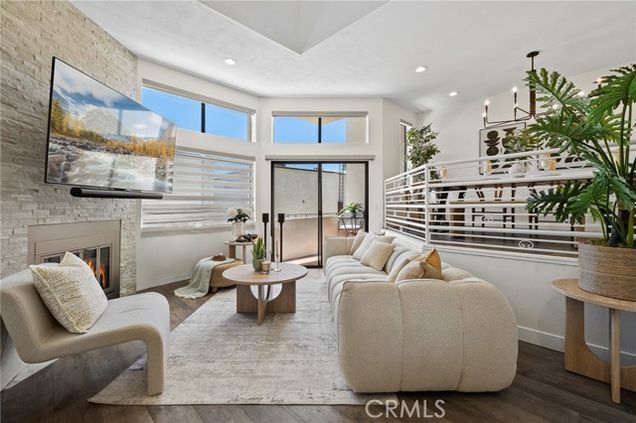 1114 Melrose Avenue Unit 3